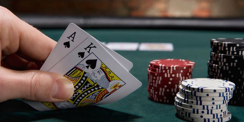 Luật chơi và cách tính điểm Poker V9bet đơn giản